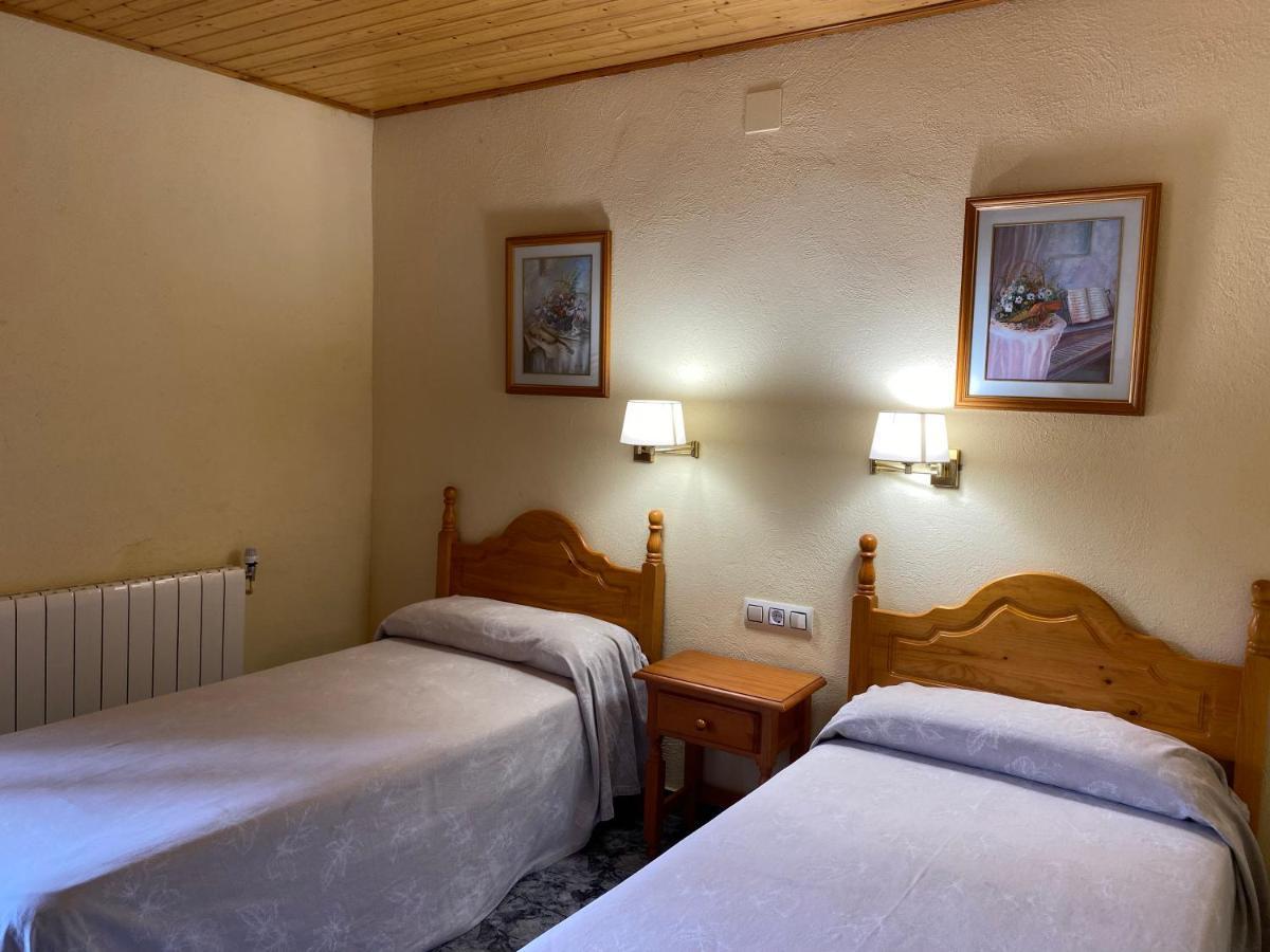 Hotel Rural Cal Amadeu Vilanova d’Escornalbou Kültér fotó