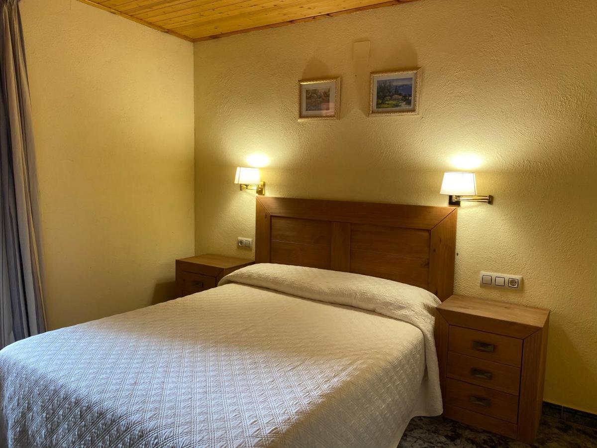 Hotel Rural Cal Amadeu Vilanova d’Escornalbou Kültér fotó